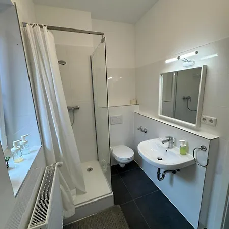 F4 - 2 Zimmer-wohnung *