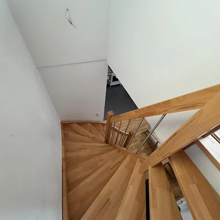 F4 - 2 Zimmer-wohnung *